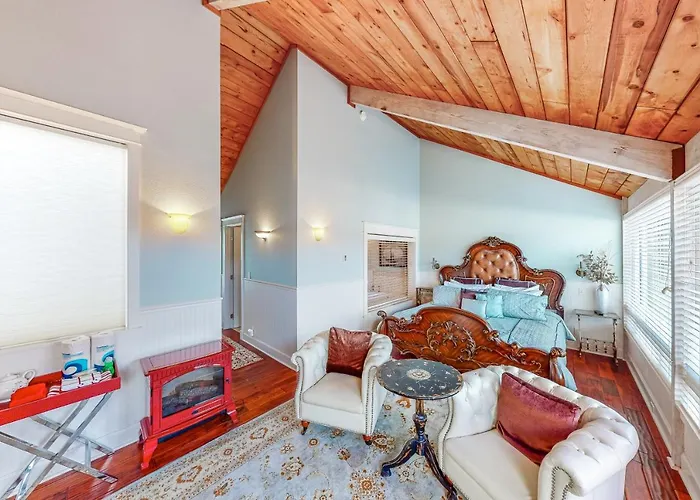 Beautiful Briny Retreat