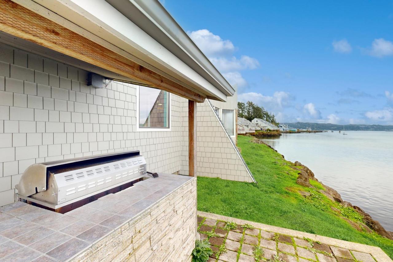 Beautiful Briny Retreat * Newport